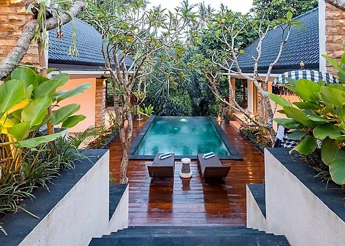 The Pesaren Hotel 3*