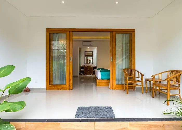 The Pesaren Hotel 3*