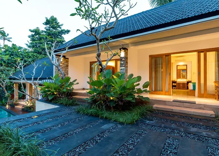 The Pesaren Hotel 3*